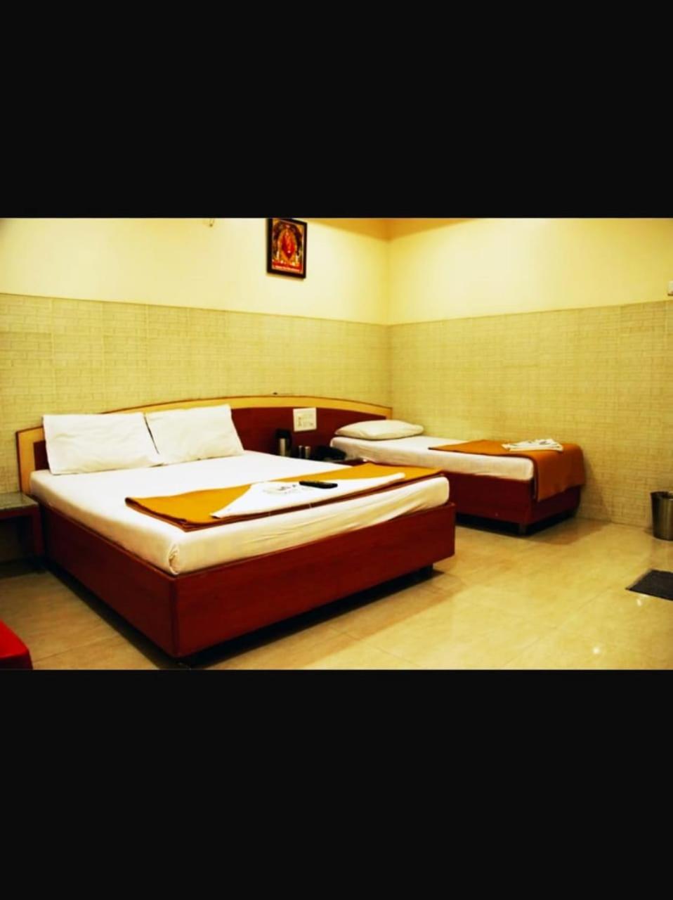 Hotel Apple Sai Residency Shirdi Zewnętrze zdjęcie